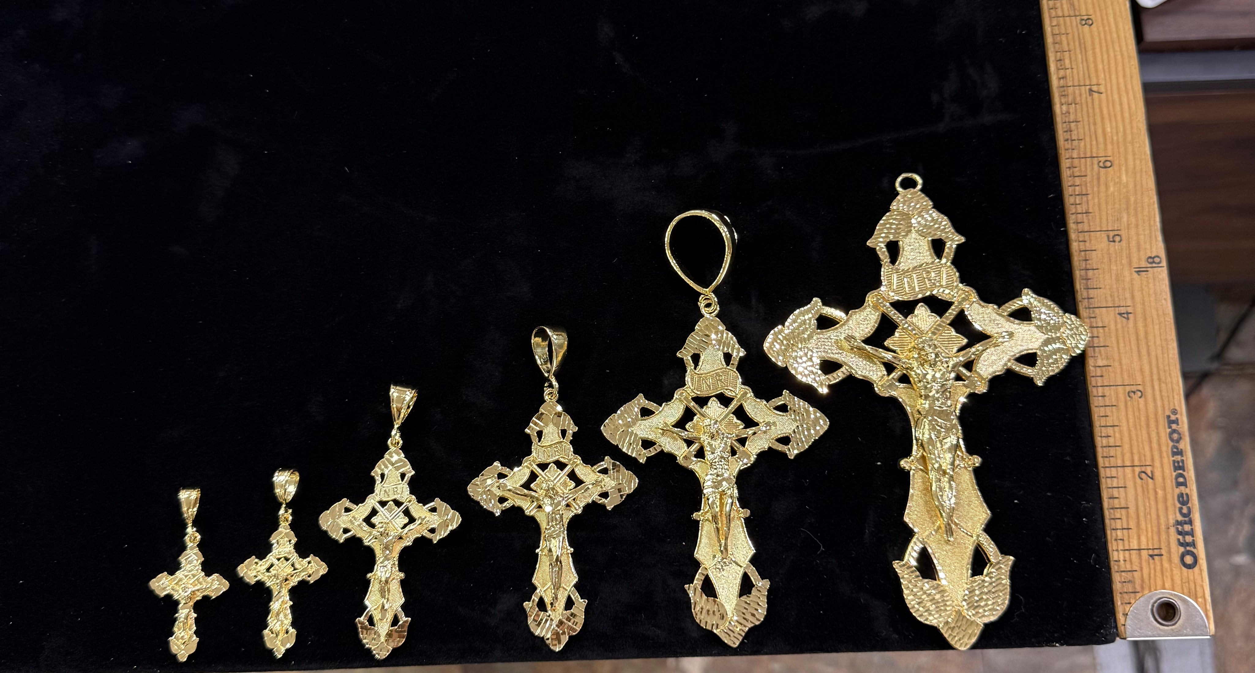 925 Sterling Silver 14K Gold Plated Diamond Cut Inri Pendant